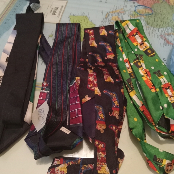 Christmas ties - Picture 12 of 12